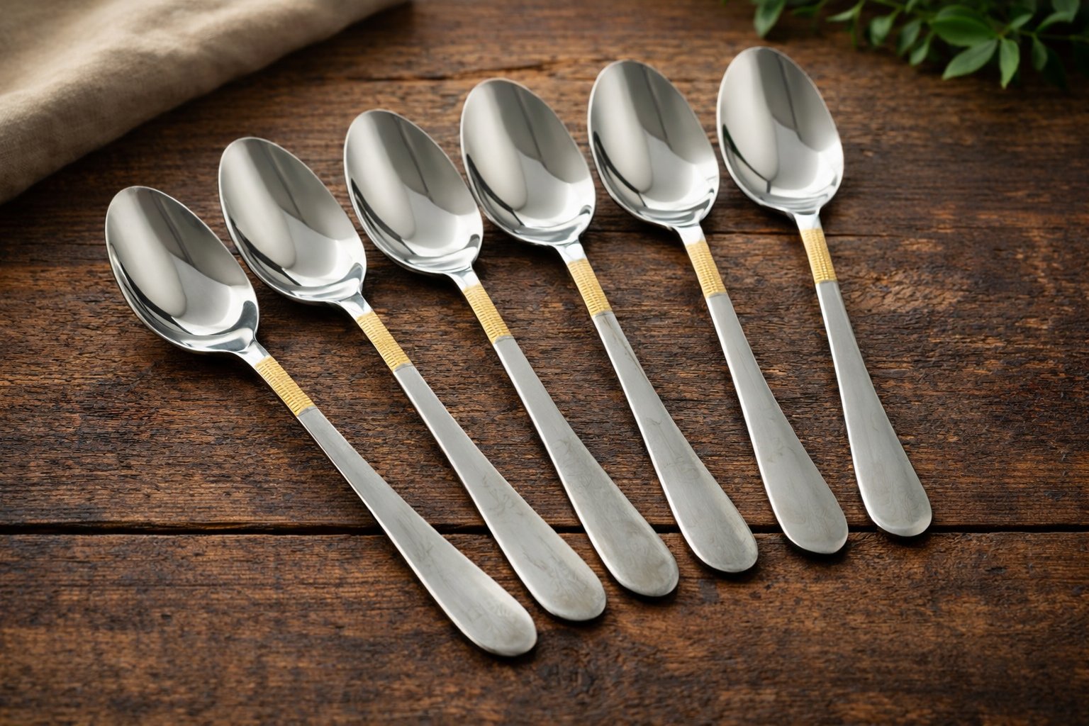 Набір столових ложок Cutlery Set CD-17 (6 шт.) — Гармонія хрому та золотого орнаменту