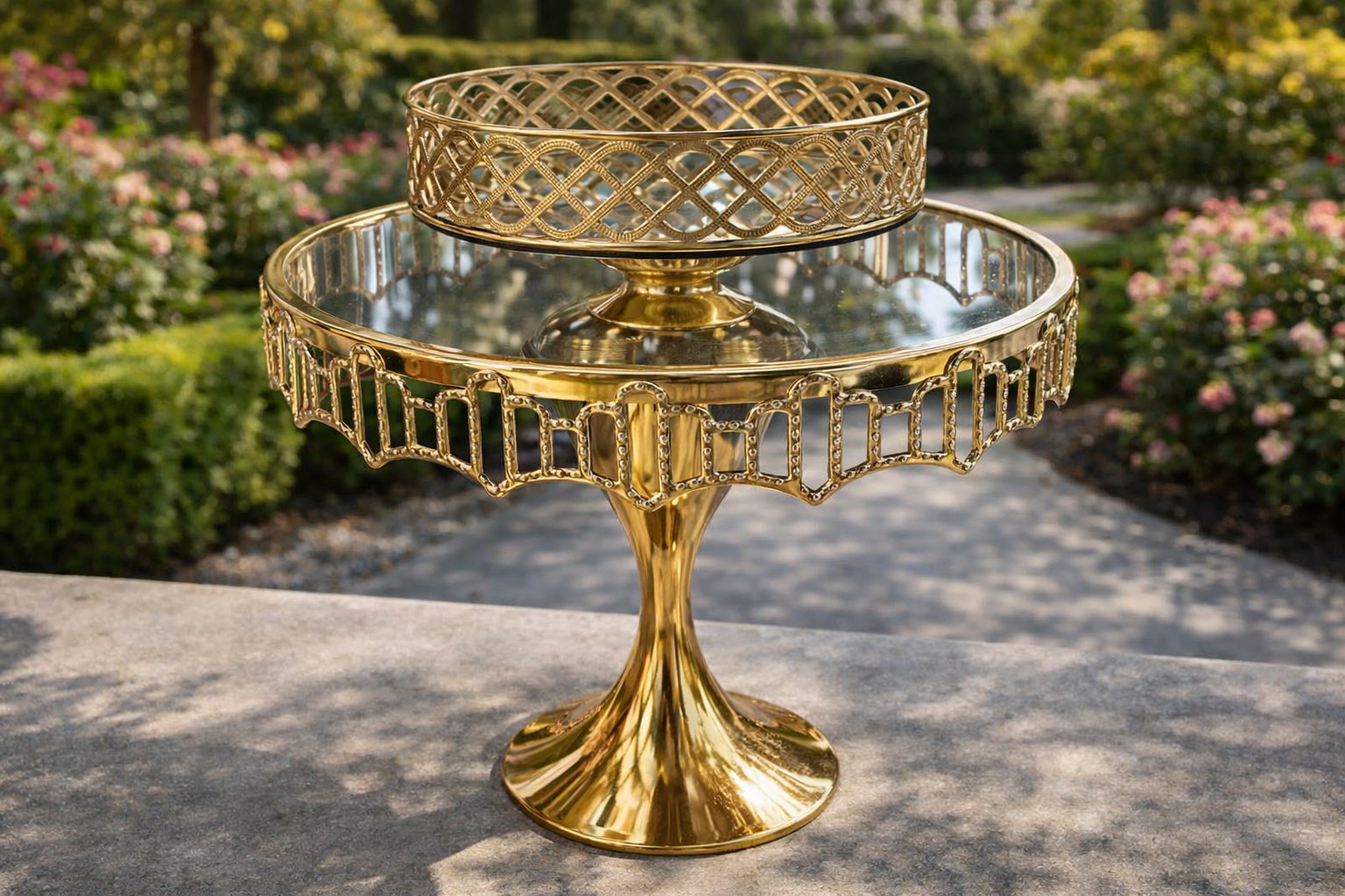 Елітний Набір Золотих Підставок для Десертів Cake Plate 16412-1 — Розкіш та Блиск Вашого Свята