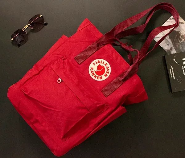 Компактний рюкзак-трансформер Fjallraven Kanken 8л (30х25х13 см) – Бордовий