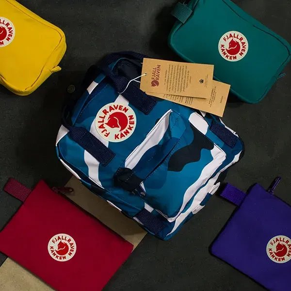 Рюкзак-трансформер Fjallraven Kanken Camo Mini 7л (27х21х10 см) – Синьо-білий
