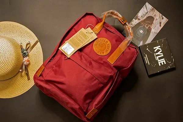Рюкзак-трансформер Fjallraven Kanken 16л (38х28х14 см) – Темно-бордовий