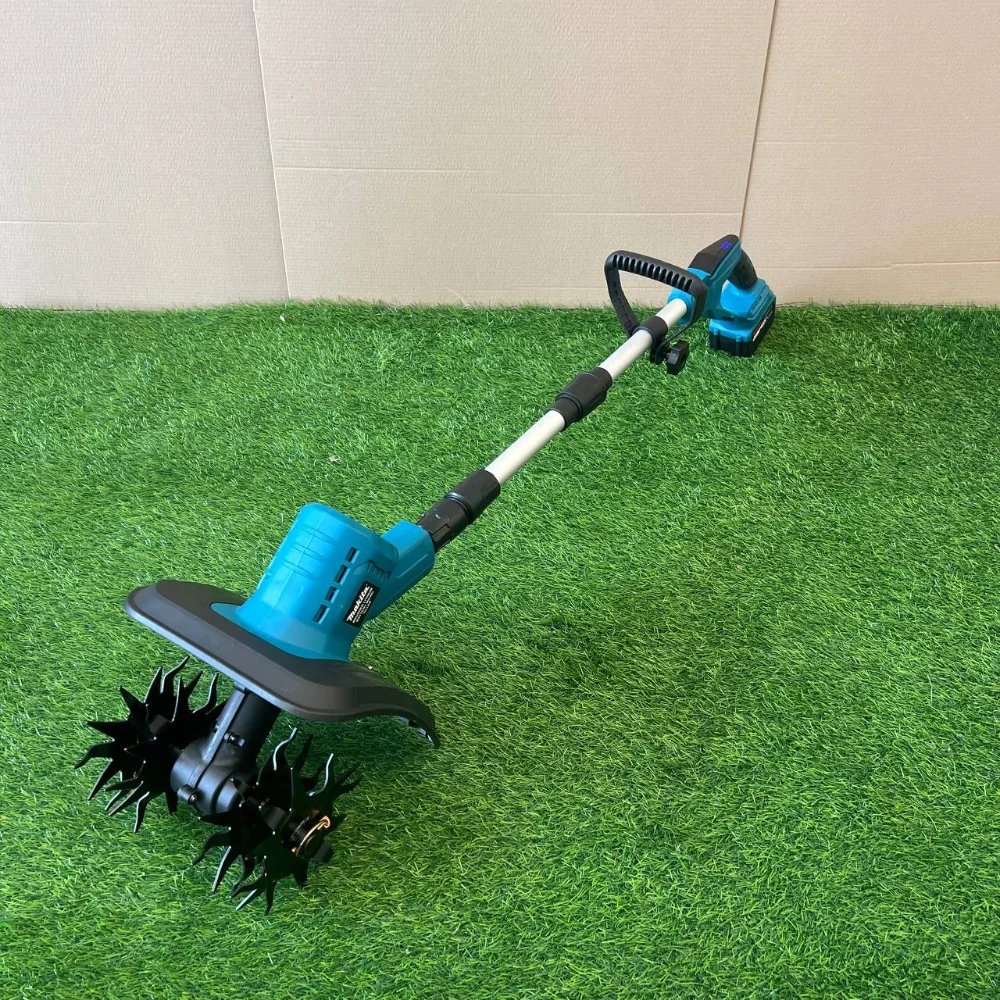 Акумуляторний культиватор Makita (48V, 9 Ah, 2 АКБ, з дисплеєм та 4 фрезами): Ефективна обробка ґрунту без дротів!